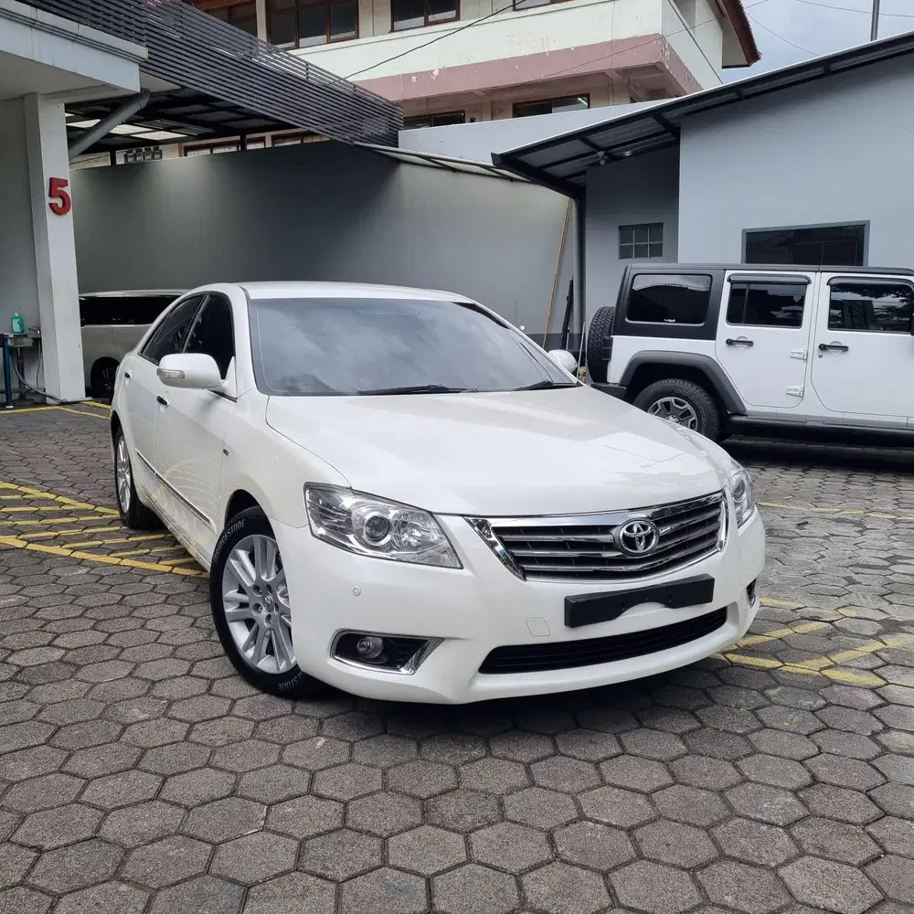 Toyota Camry type V 2.4 2010 - Mobil Bekas - 892114776