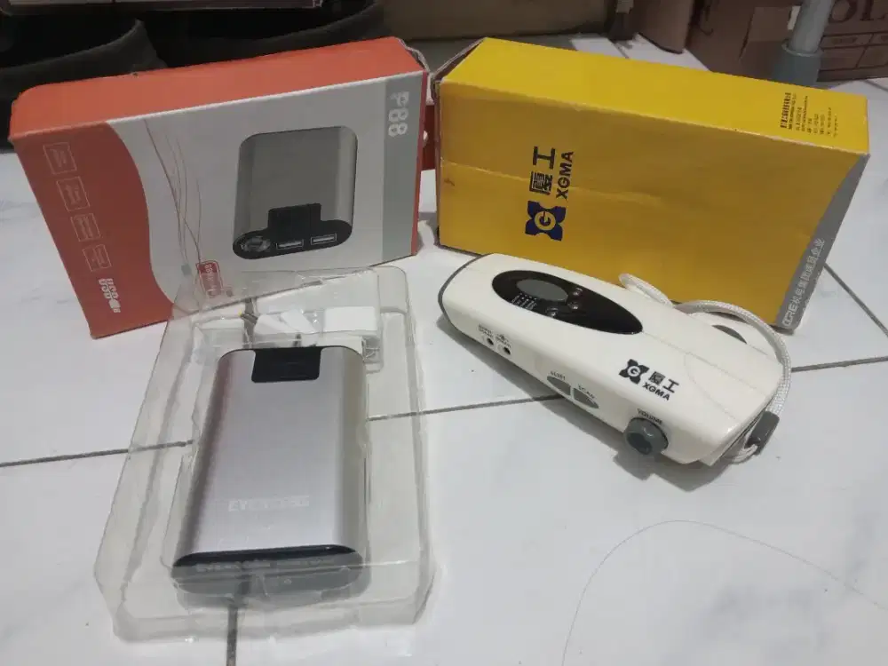Jual Cepat Power Bank & Crank Dynamo Flashlight