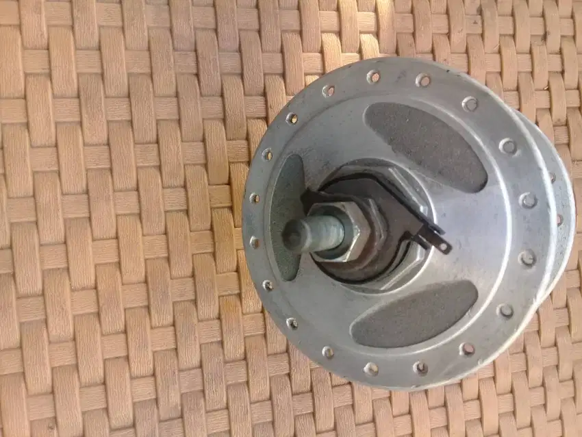 Hub Dynamo Bridgestone