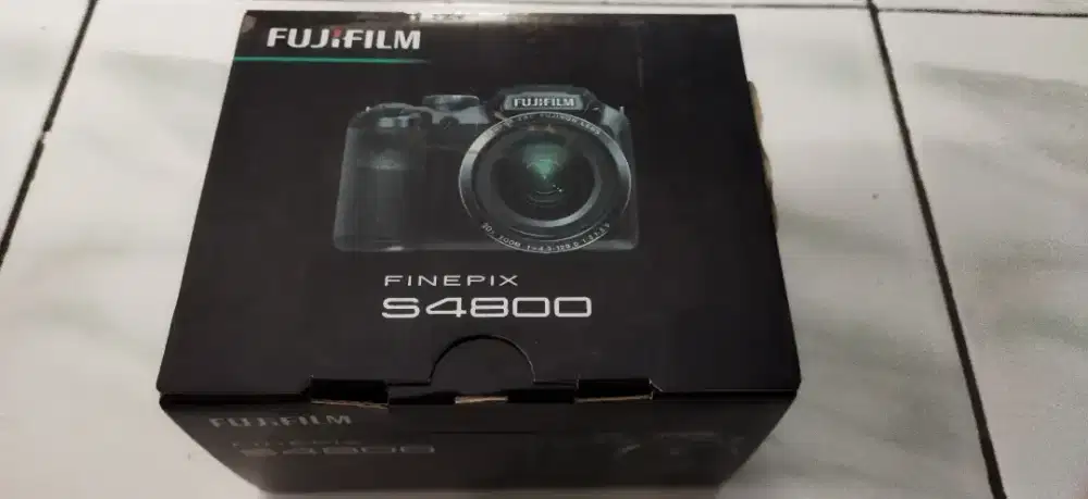 Fujifilm Finepix S4800