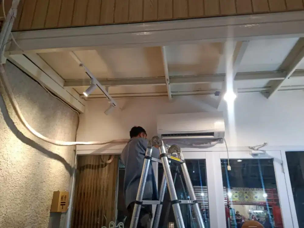 Jasa cleaning kompor gas, cleaning ac, servis peralatan dapur, dll