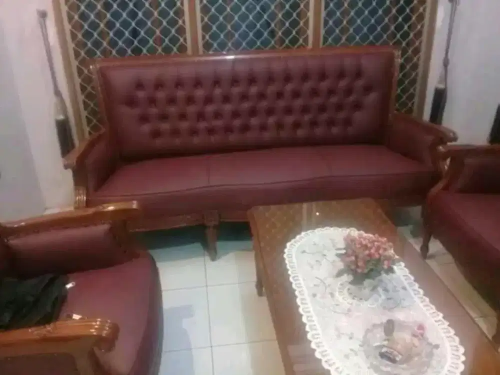 Menerima jasa service sofa panggilan