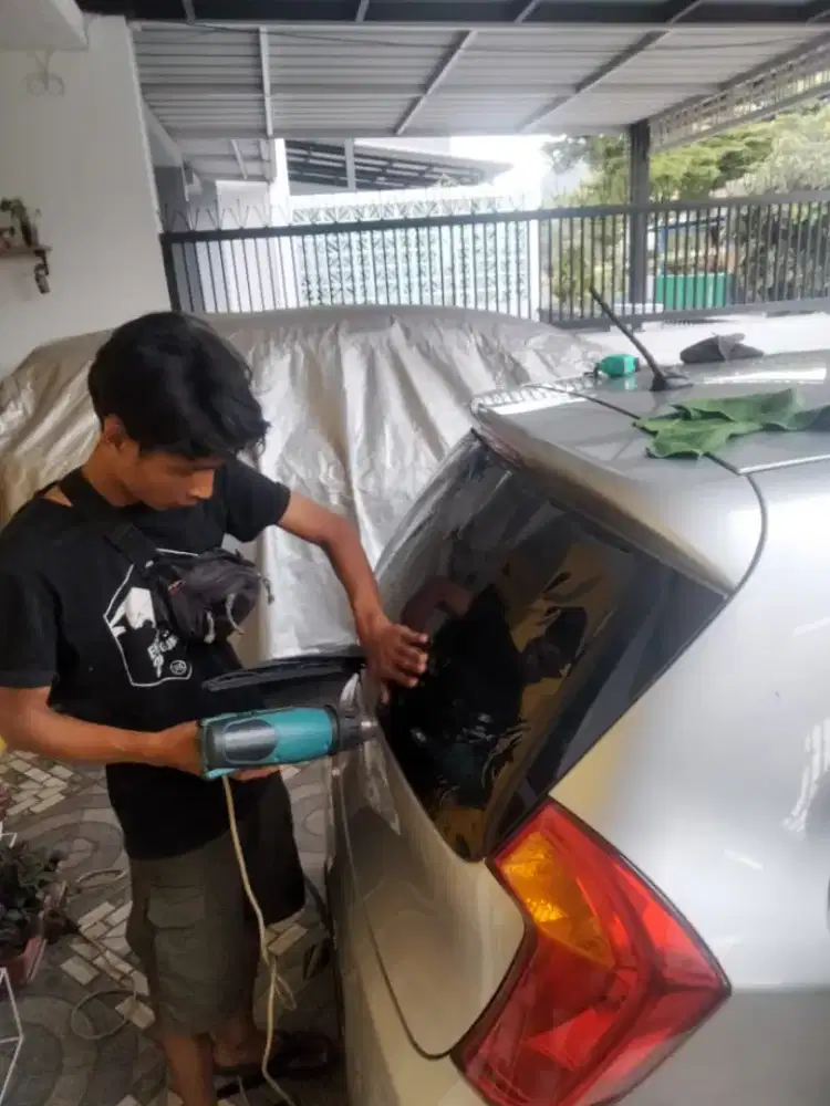 kaca film mobil panggilan