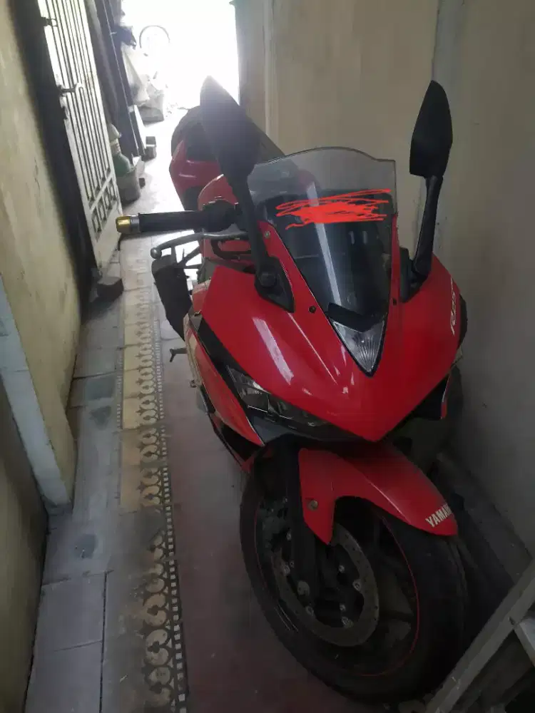 YAMAHA R25 SEPERTI BARU