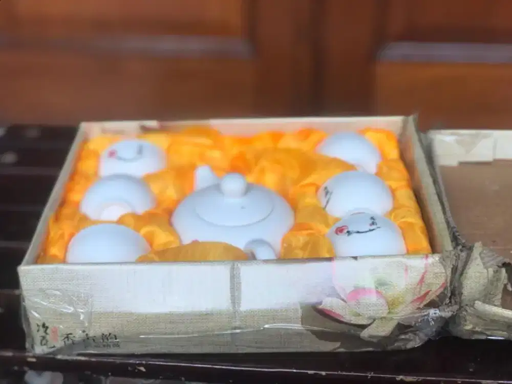 Teko dan cangkir ORI harga terjangkau