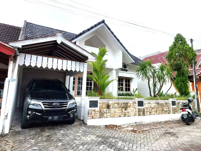 Rumah Nyaman Lingkungan Perumahan dekat Jalan Kaliurang