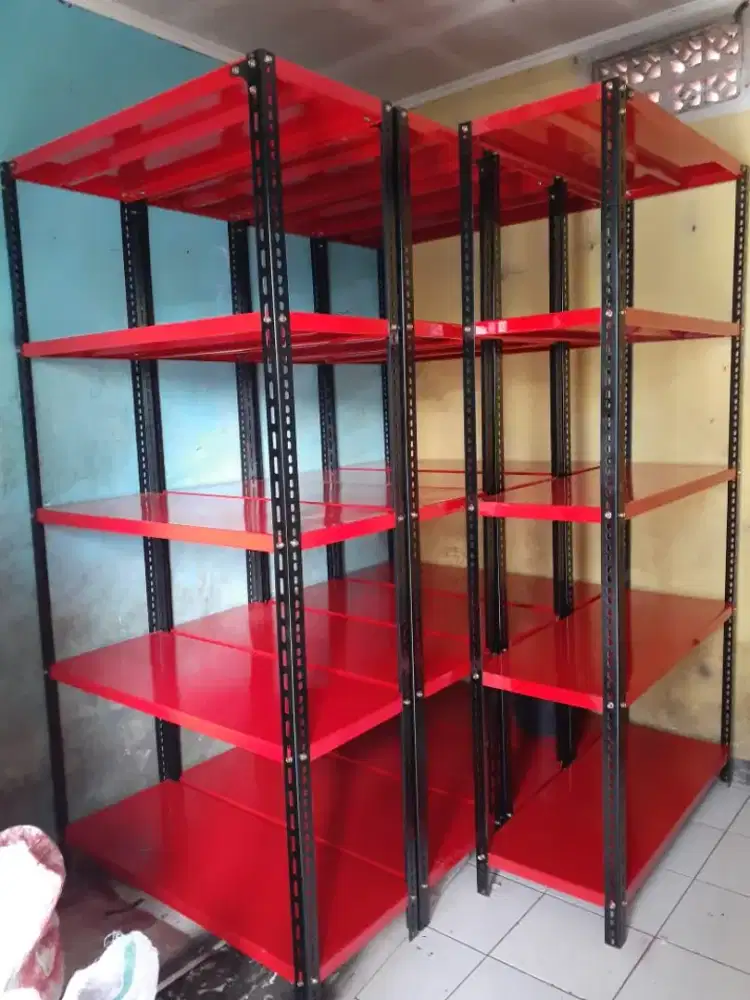 rak besi merah serba guna kondisi baru siap antar bandung