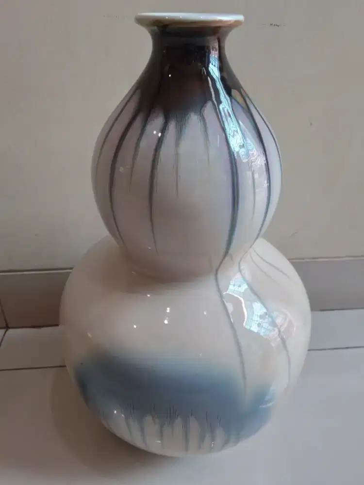 Guci keramik cina jadul Labu tebal. T.42cm