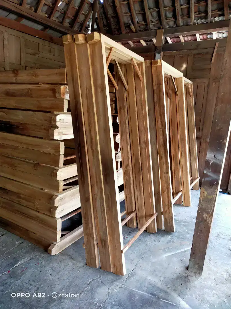 Jual kusen, pintu stok ready