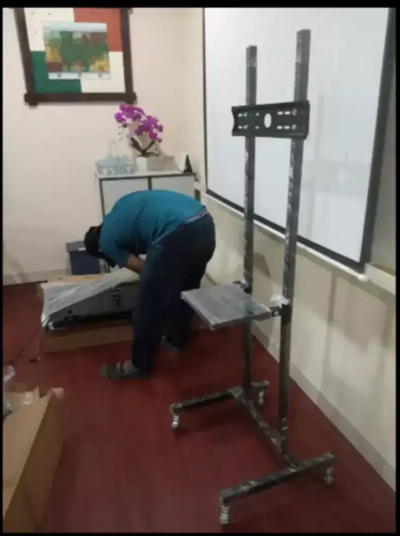 Bracket/Breket standing TV led+pasang