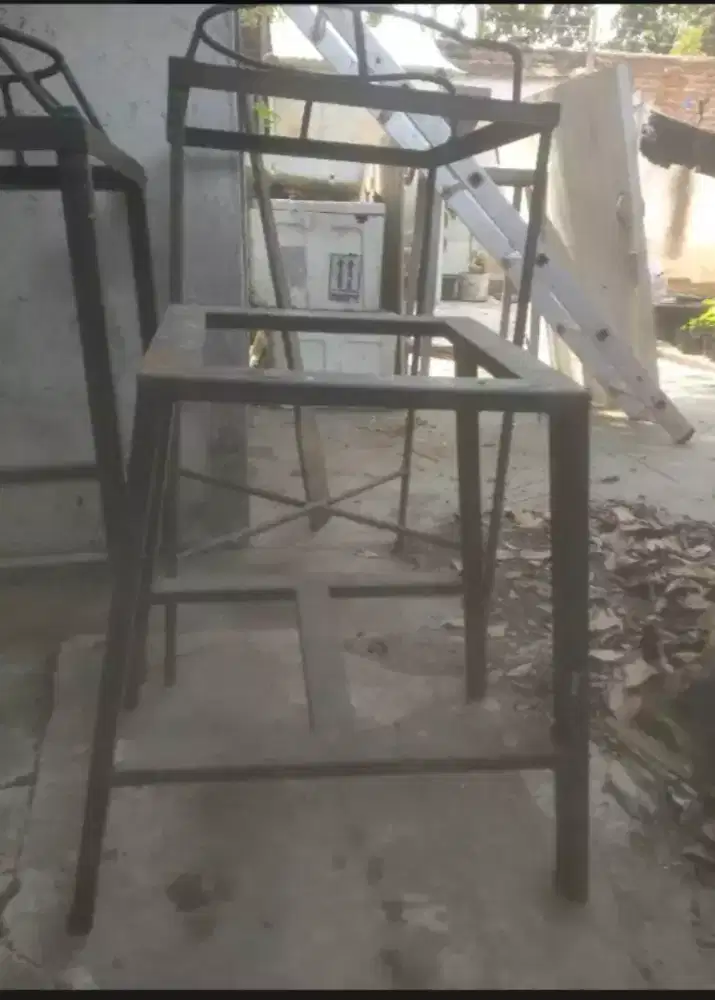 Dudukan kompor untuk nasi goreng dll