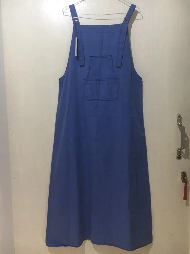 Overall jeans wanita hijab