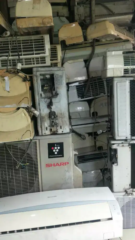 Membeli Ac bekas,besi tua,kuningan dan barang elektronik
