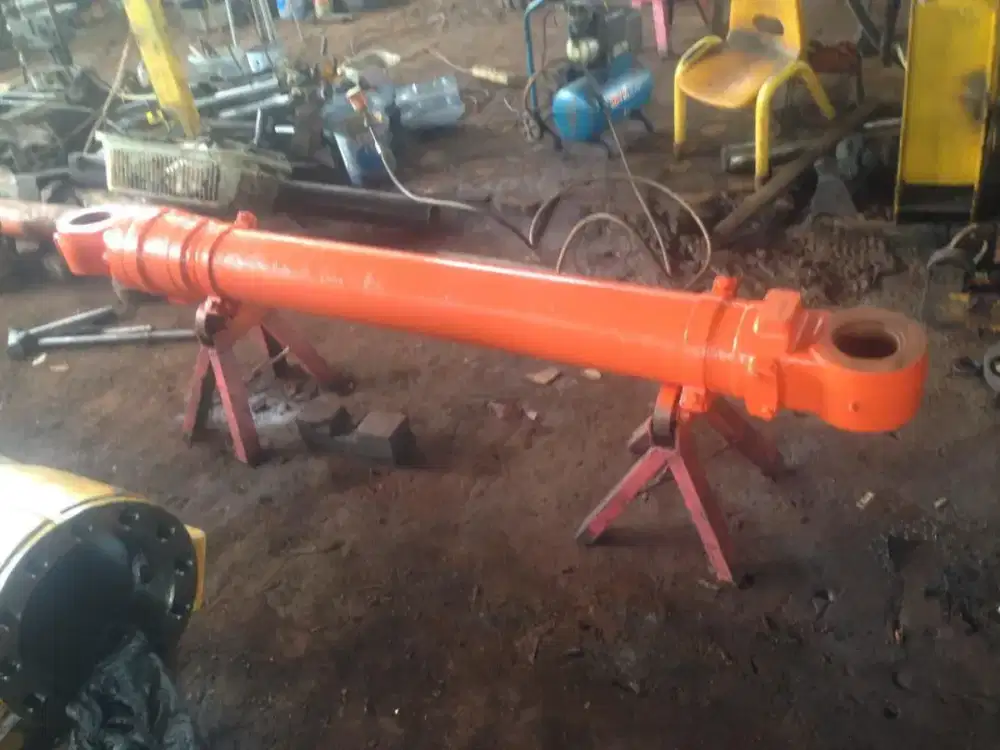 Cylinder baket hitachi ZX330 siap pakai