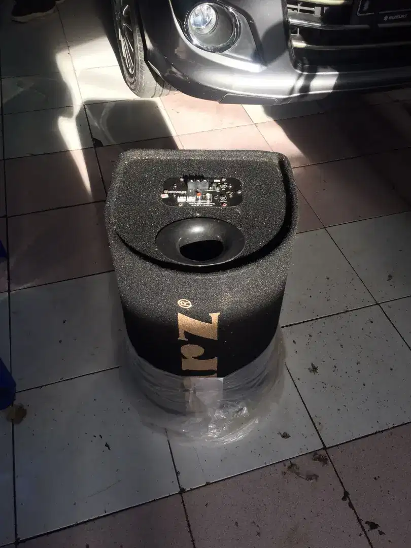 Subwoofer Aktif MRZ BT 100 Basstube Mobil Vios Soluna Timor Starlet L