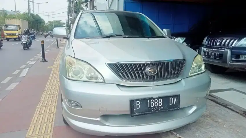 Toyota harrier 2.4 th 2005 AT sunroof moonroof panoramic siap pakai