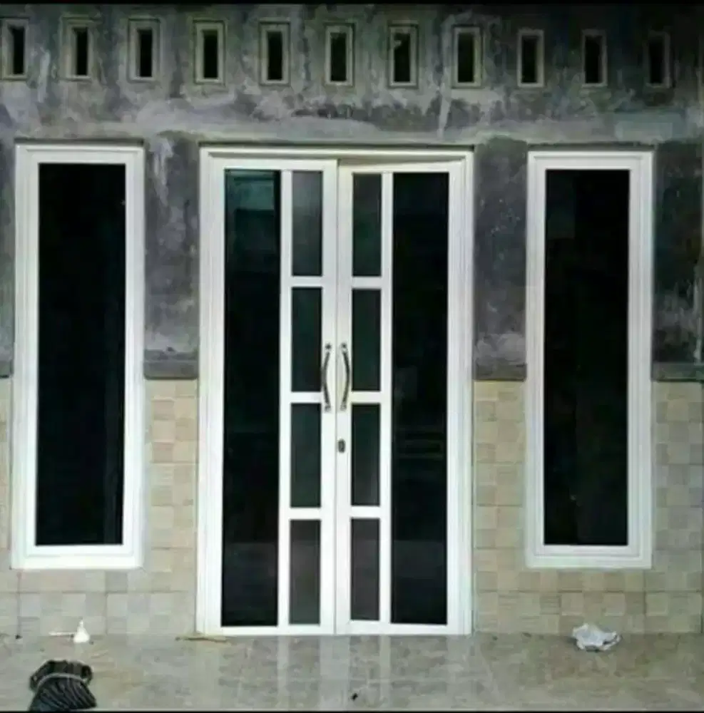 Kusen aluminium pintu jendela dan kaca