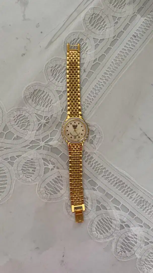 Jam Tangan Istana Presiden RI