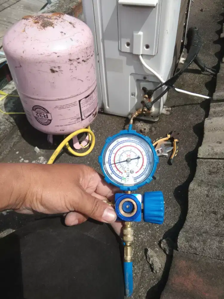 Jasa service AC panggilan: cuci ac bongkar pasang ac baru /second