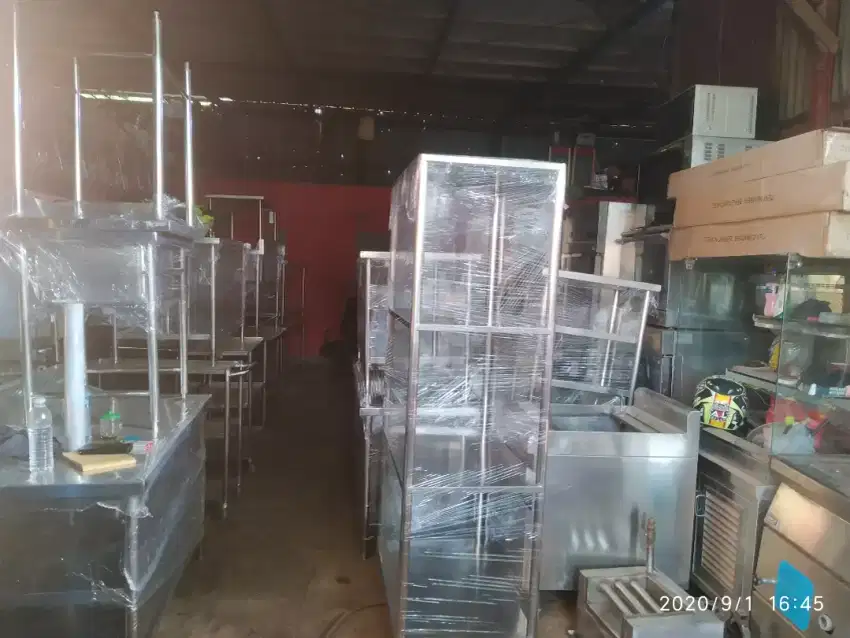 Meja stainless / working table bekas dapur restoran