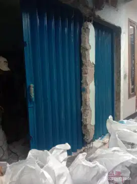 Kami teknisi folding gate rolling door untuk pasang baru/service