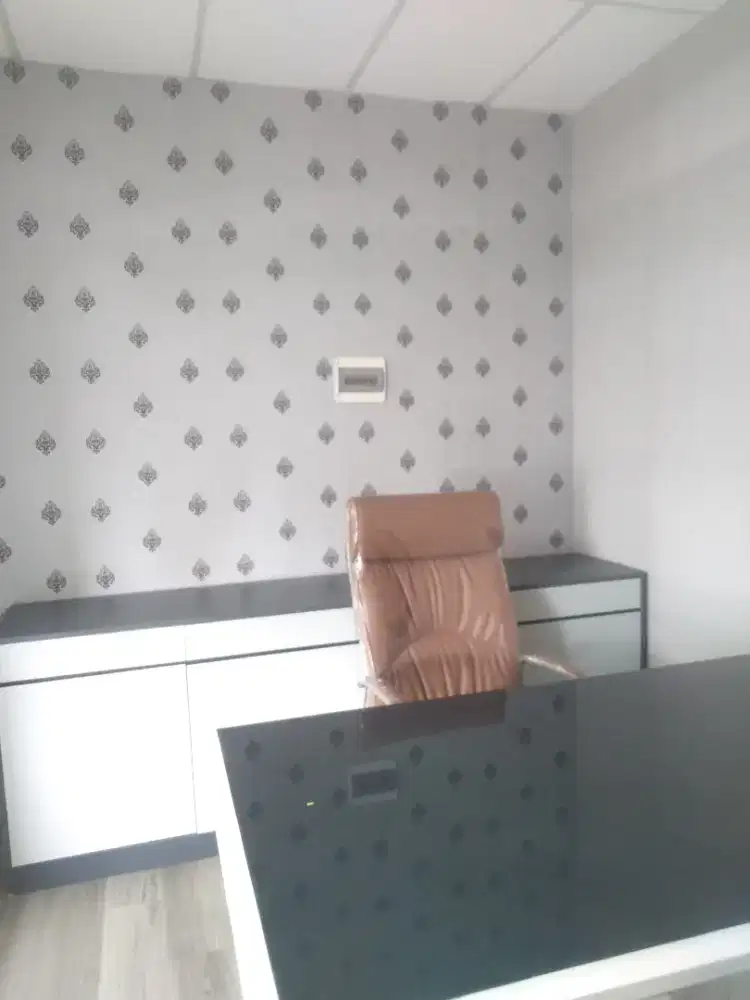 Terima jasa pasang wallpaper setiker dan wallpaper dinding