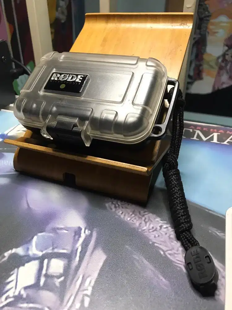 Rode Lavalier lapel plus rode micon-5