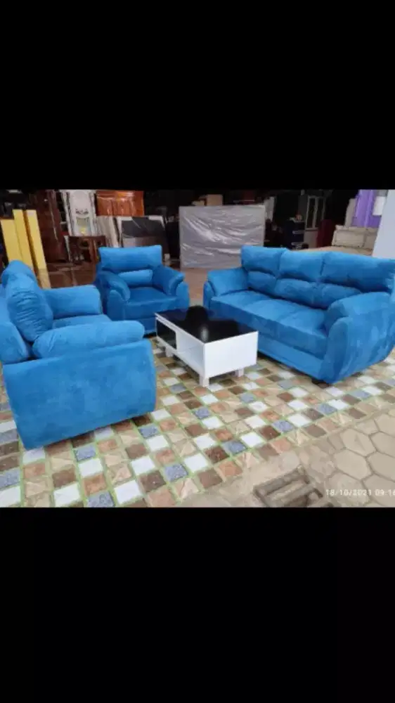 Sofa Minimalis Full Dacron 3.2.1 + Meja