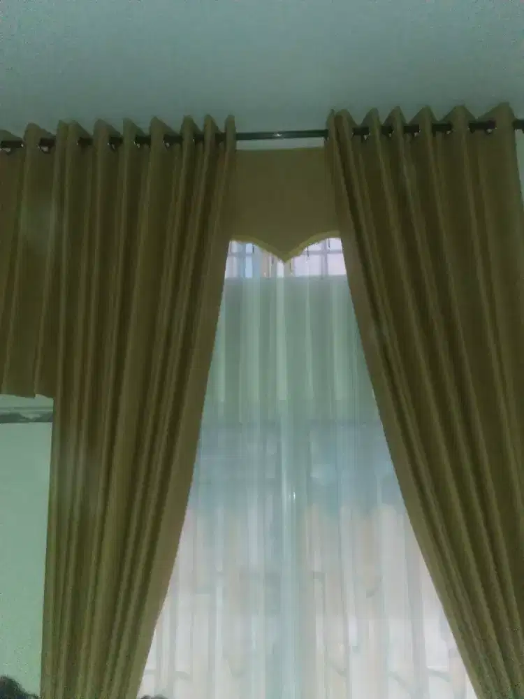 Decorasi gordyn minimalis gelombang poni