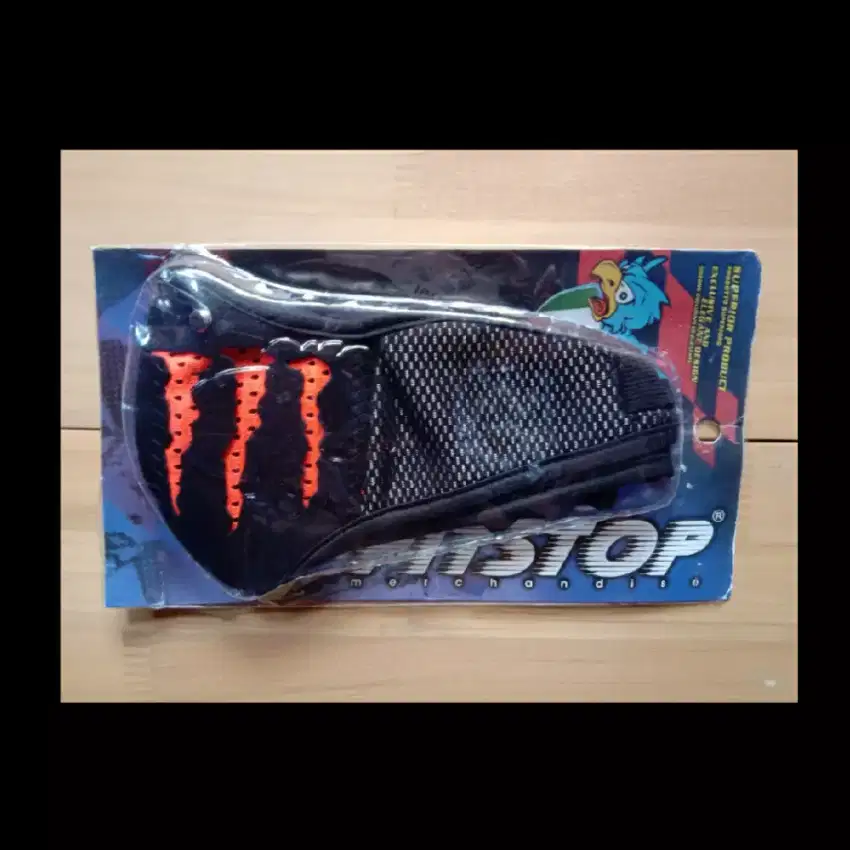 masker motor trendi merek pitstop