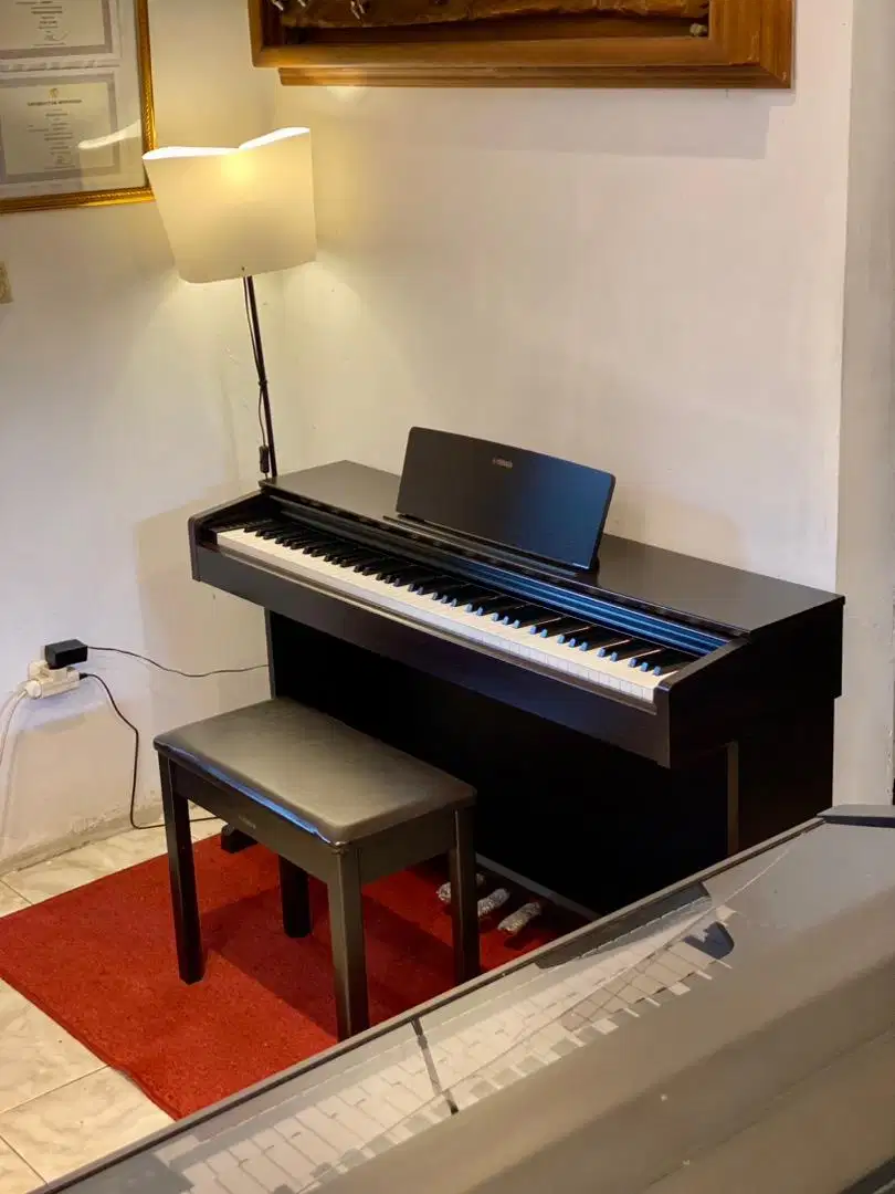 Yamaha Arius YDP-143 Clavinova CLP DGX Electone Piano Digital Keyboard