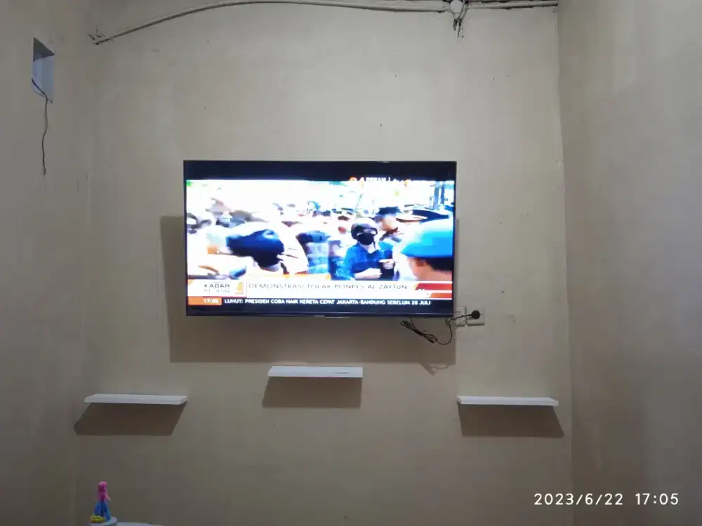 BRIKET TV BRAKET LED