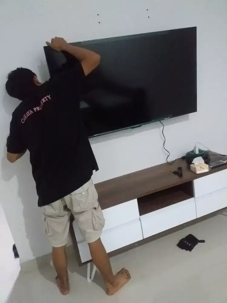 Breket tv led 19-43 free install