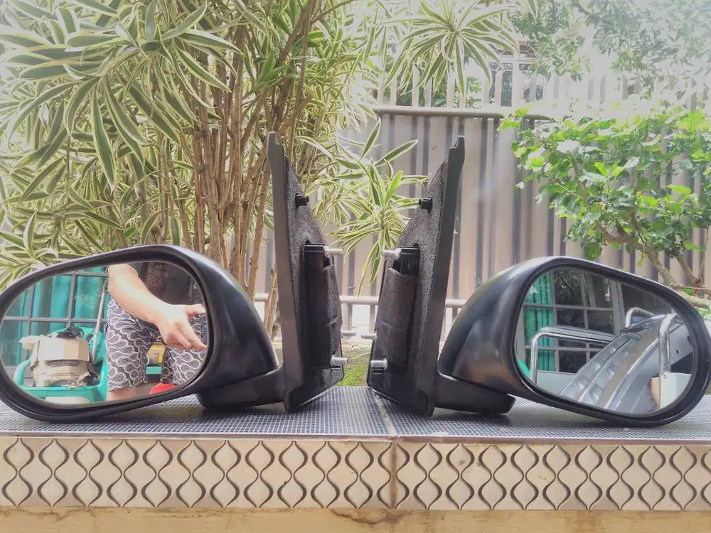 Spion Livina original L10 th 2007 s/d 2013