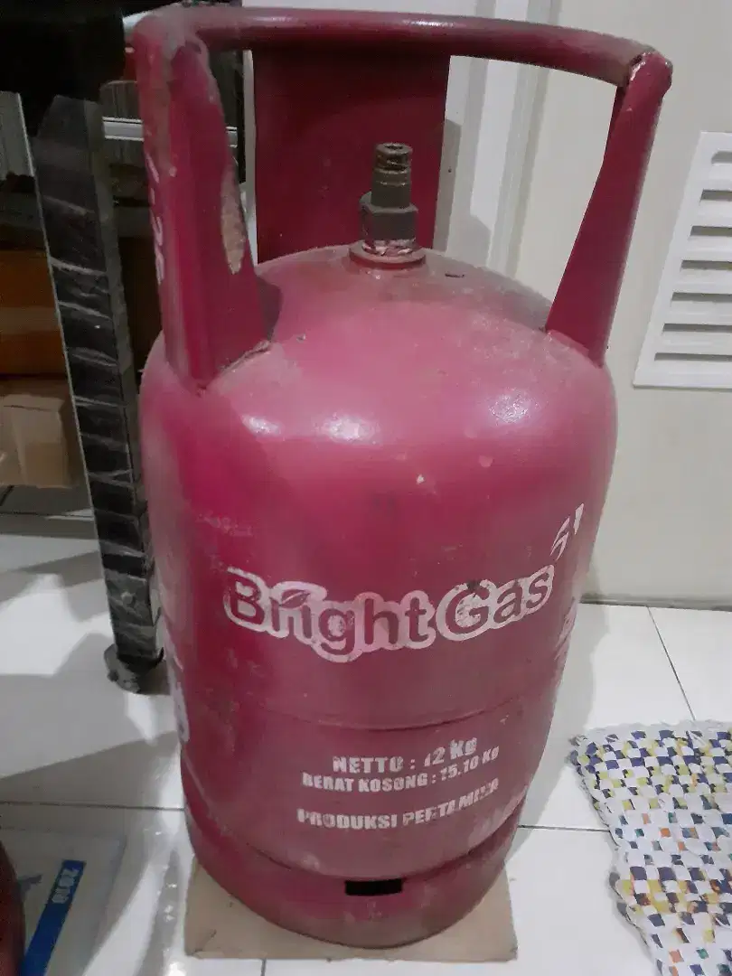 TABUNG GAS 12 kg (Merah) KOSONG ex PERTAMINA.