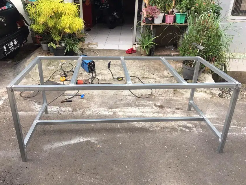 Meja dapur dari stainless