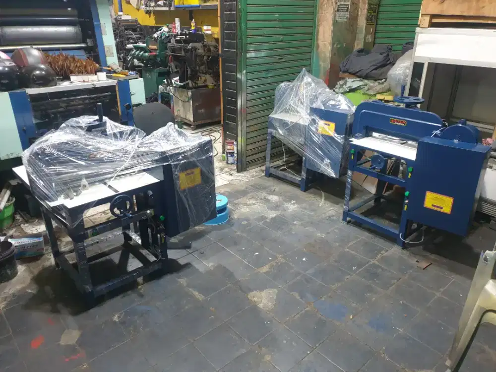 Mesin Potong kertas DINAMO AUTOMATIC