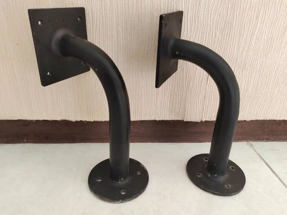 Wall Bracket for bookshelf speaker, elegan kokoh minimalis