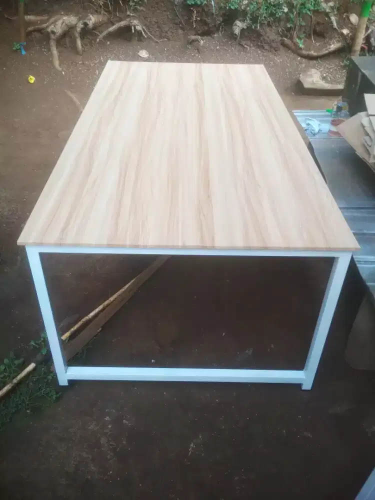 meja cafe induatrial