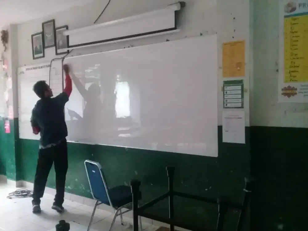 White board gantung ( non magnet ) UK.120x240cm