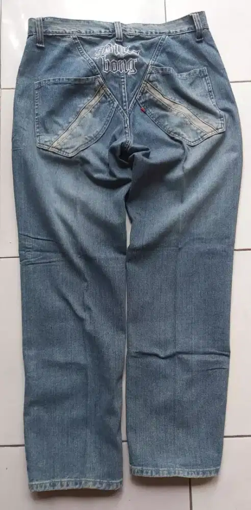 Celana jeans Billabong size 34