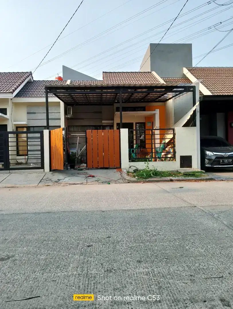 Kanopi baja ringan