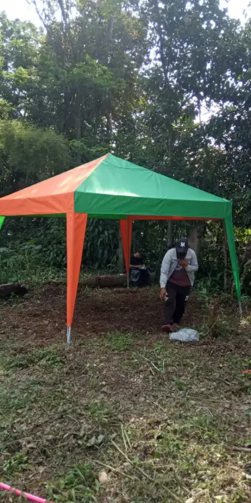 Tenda bazar bongkar pasang dn lipat untuk usaha