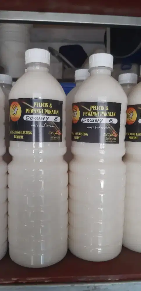 pelicin pewangi pakaian ( setrika ) kemasan 1 ltr dan kemasan 5 ltr