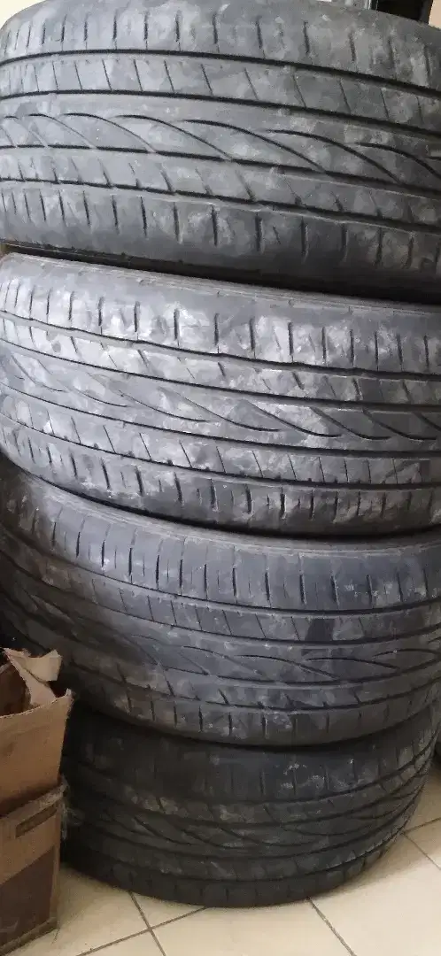 4 buah Ban Falken ZIEX ZE912 - 235/50ZR18 101W - Produksi 2017.