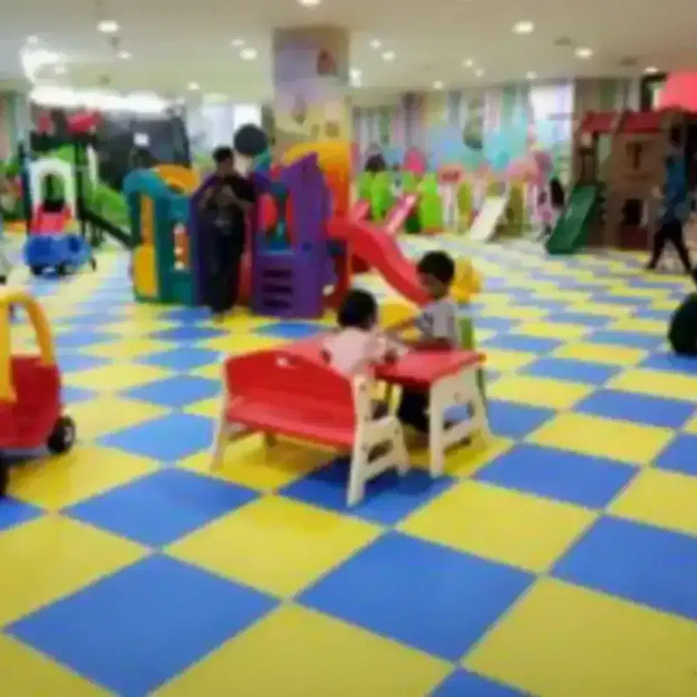 Matras puzzle playground