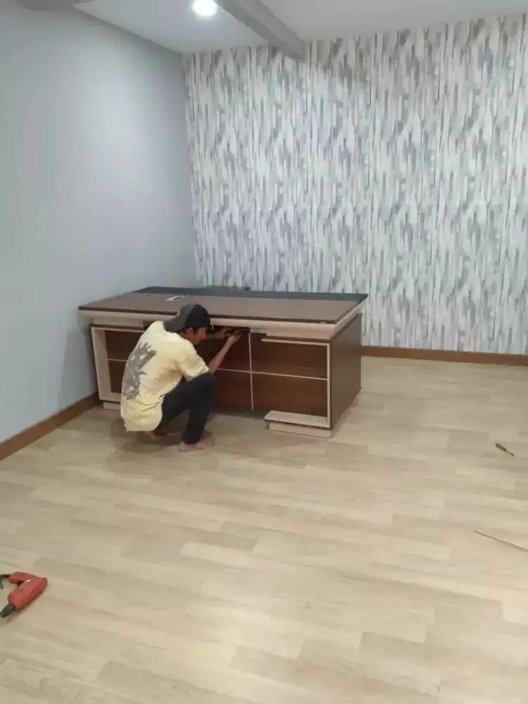 Jasa bongkar pasang lemari serta rakit lemari baru