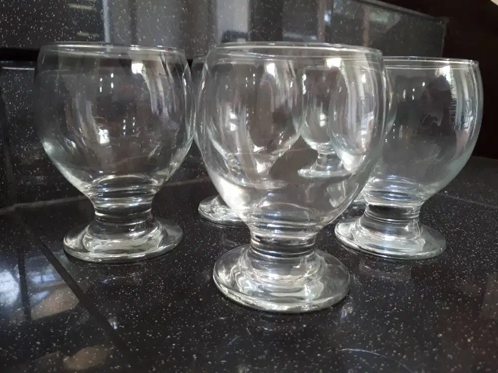 International - Bistro - Turkey Gelas Wine Premium (P-180) 5  Pcs