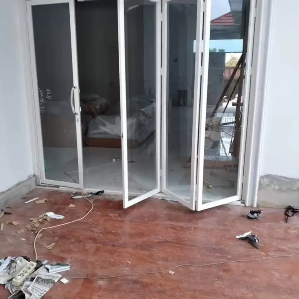 Galery almunium dan kaca