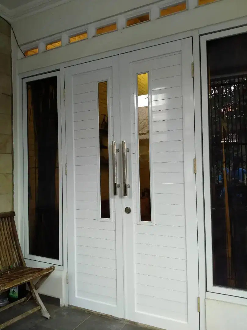 Pintu dobel panel aluminium
